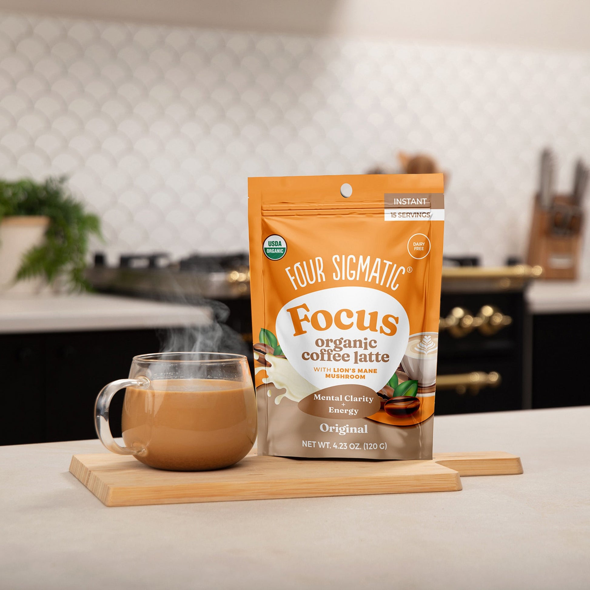 focus-organic-coffee-latte-original-m1 focus-latte-original-lifestyle2-2026.jpg